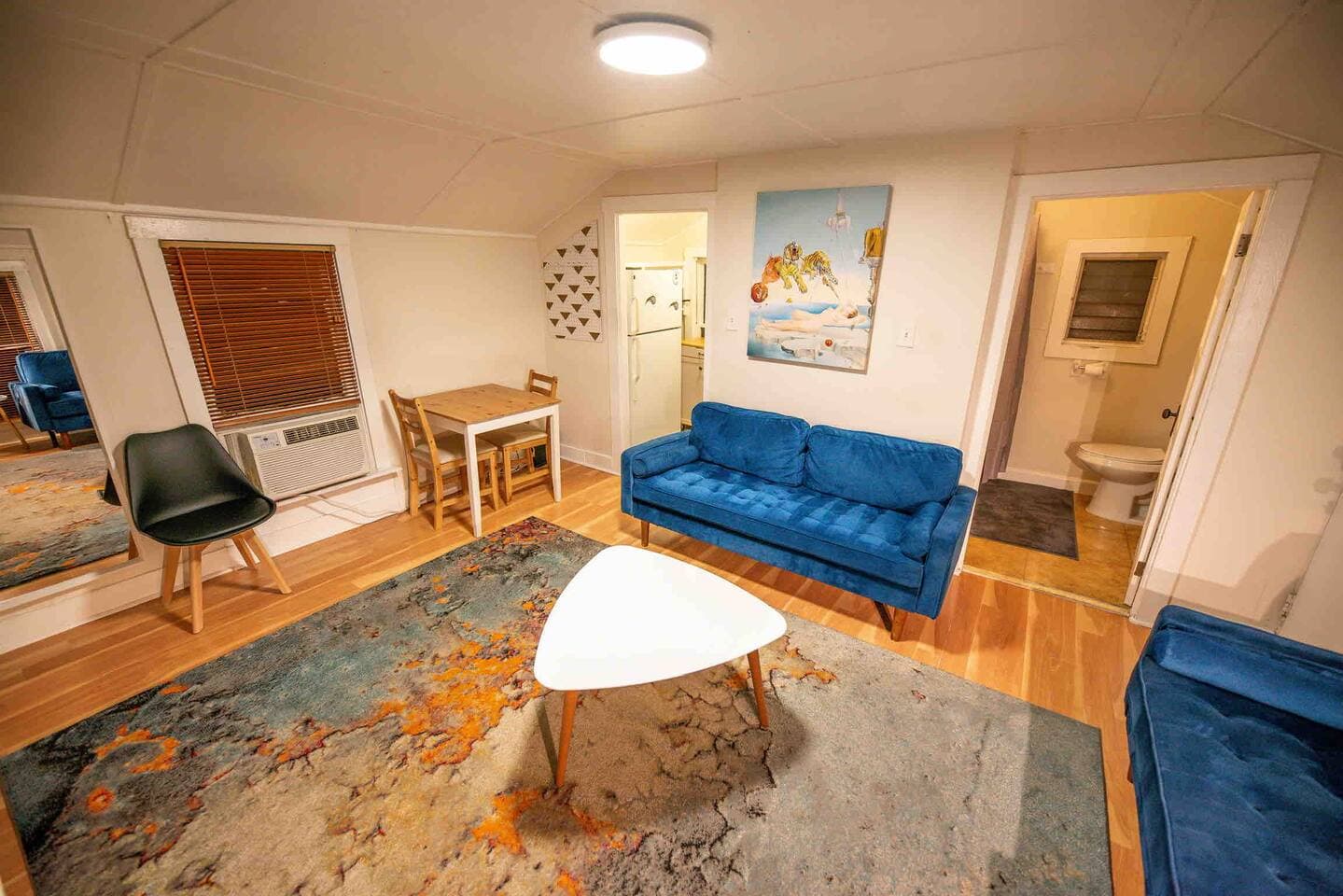 Upstairs Highland — photo 1